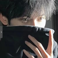 快手游戏排行榜第28名李修缘,新榜指数885.1229776154325,新增作品数15,播放数93.86w,点赞数9105,评论数2.5w,分享数1934,新增粉丝数9152,累计粉丝数367.08w