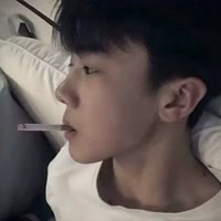 -1小.帥⚜️Ε